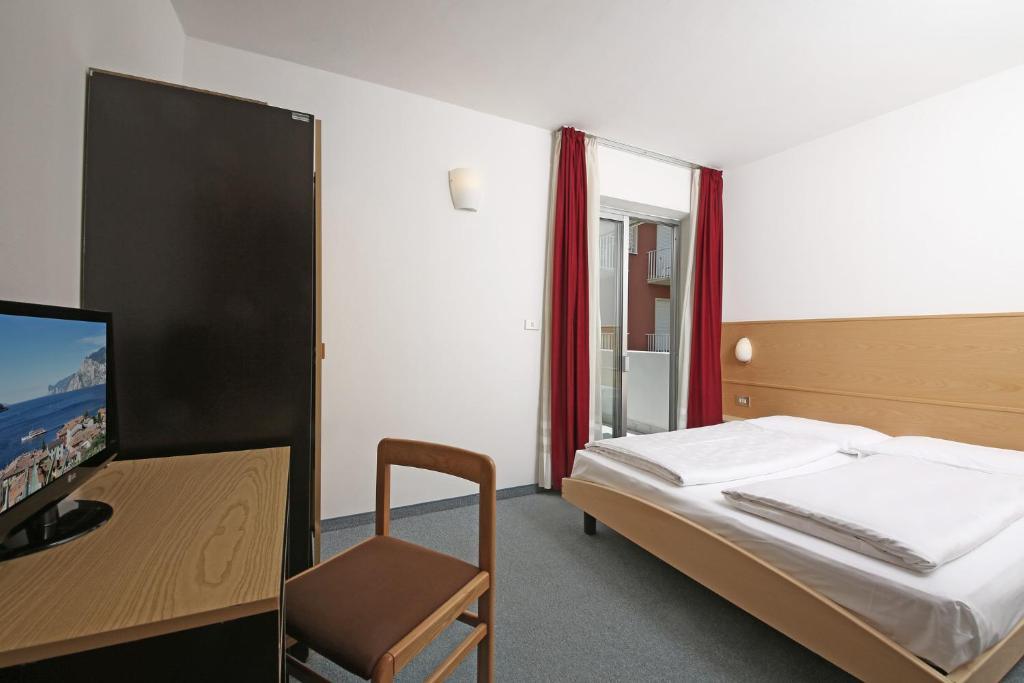 Hotel Villa Verde Torbole Sul Garda Room photo